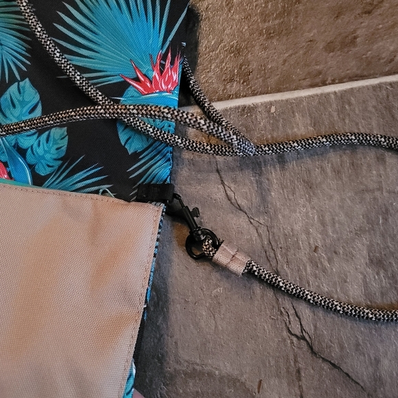 KAVU,‎ Twofold/Bi-Fold Clutch with Crossbody Strap, Tropical and Tan - Picture 4 of 8